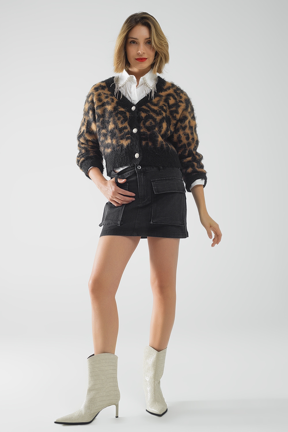 C&aacute;rdigan con estampado de leopardo confeccionado en tejido de punto con lana en color Camel