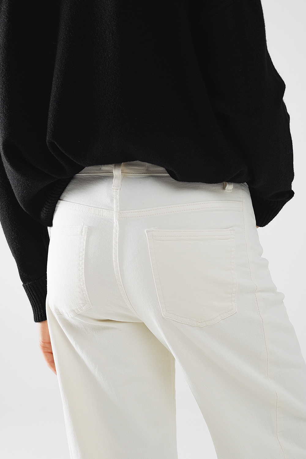 Pantalón extra ancho en color crema Pantalón extra ancho en color crema