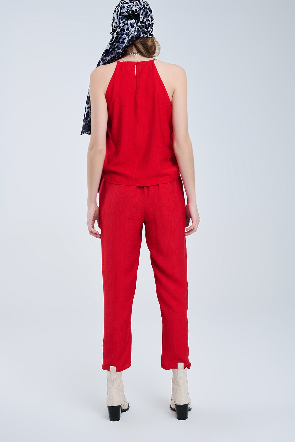 Pantalones veraniegos con cintura elástica y bolsillos en rojo Pantalones veraniegos con cintura elástica y bolsillos en rojo