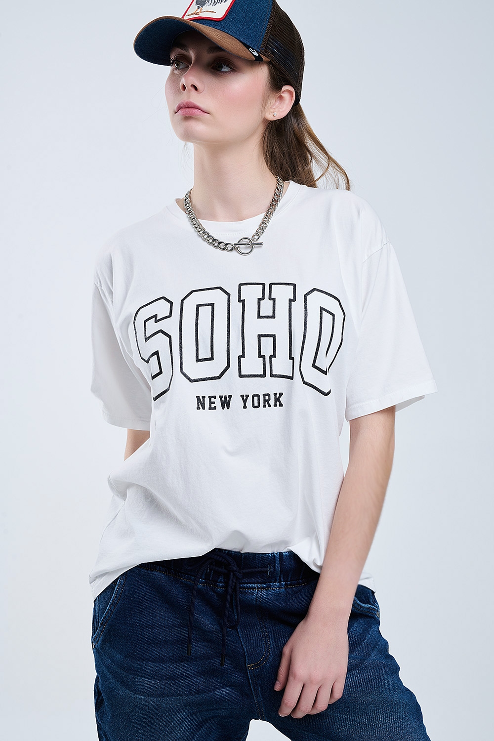 Camiseta blanca oversize con Soho New York en la parte delantera Camiseta blanca oversize con Soho New York en la parte delantera