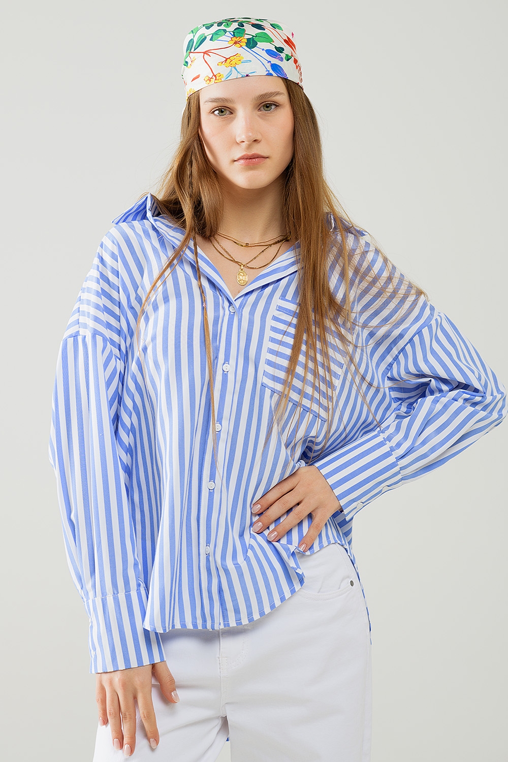 Blusa holgada de rayas en azul claro Blusa holgada de rayas en azul claro