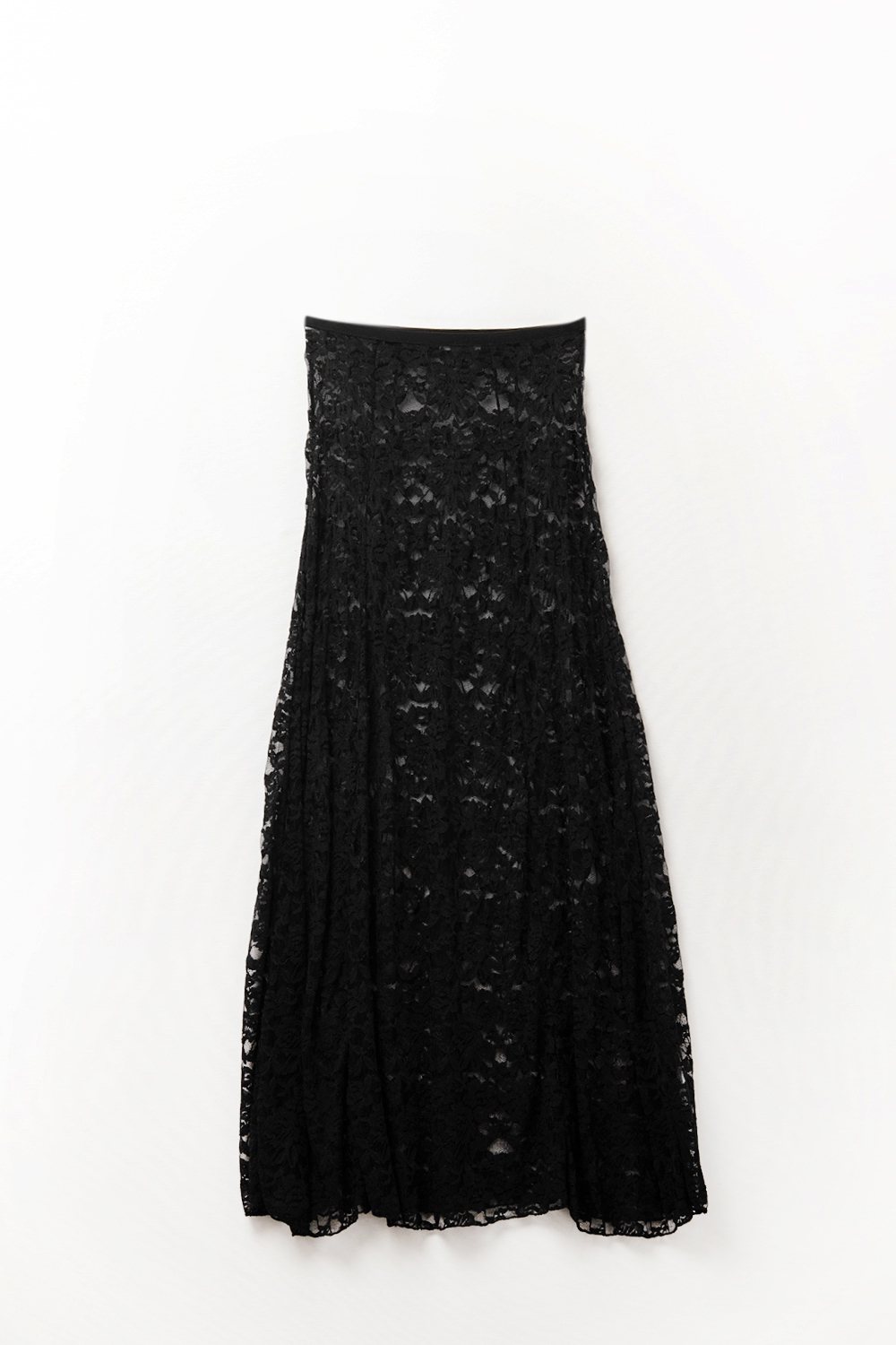 falda larga de encaje negro a la moda