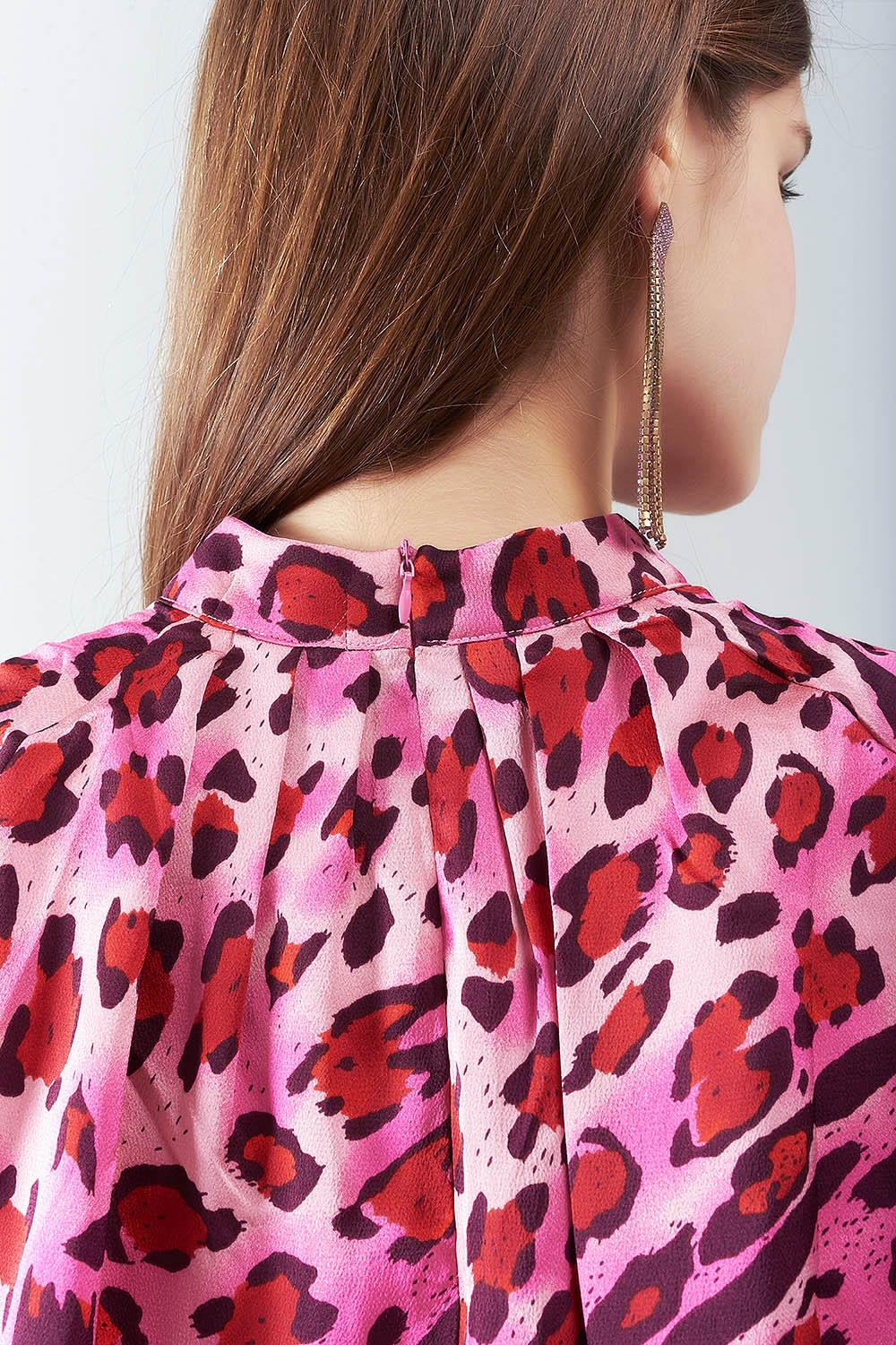 Blusa de Manga Larga en Estampado de Leopardo Fucsia a la Moda Blusa de Manga Larga en Estampado de Leopardo Fucsia a la Moda