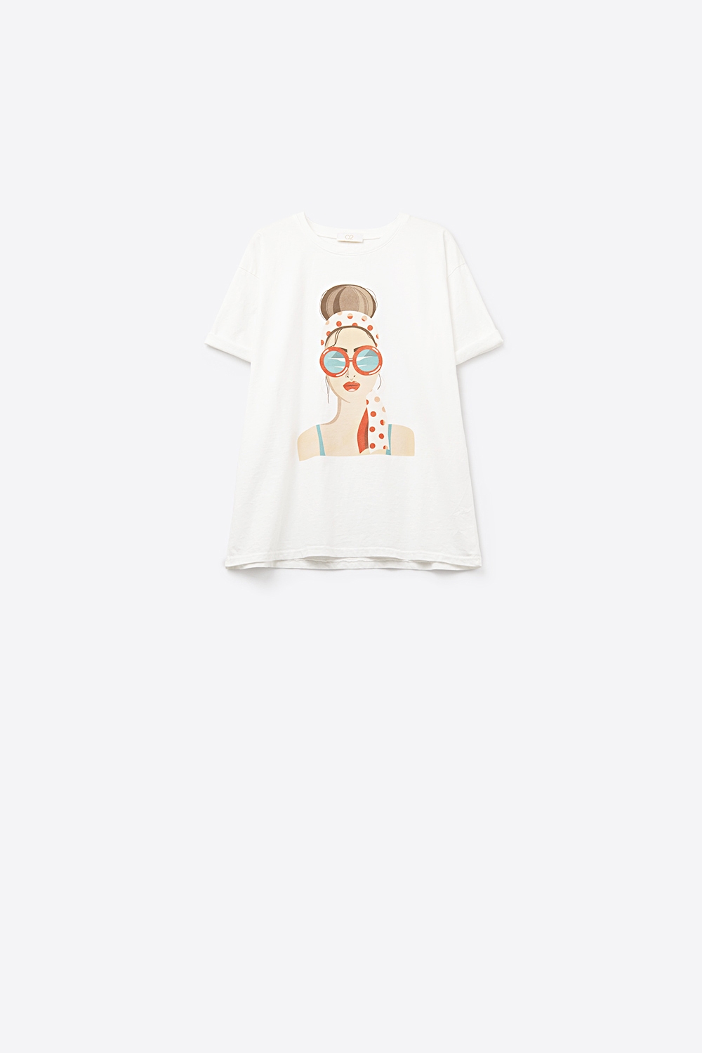 Camiseta blanca hecha en Italia con un gr&aacute;fico de chica vintage