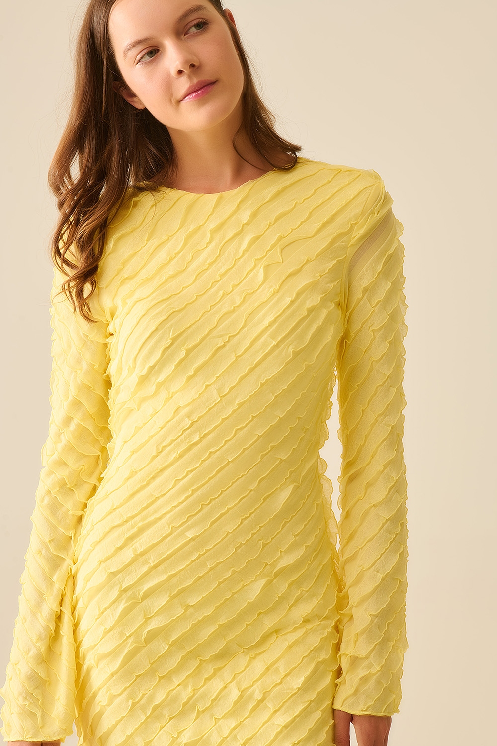 Maxi Vestido Amarillo Mantequilla Con Diseño De Volantes Al Bies Mini Maxi Vestido Amarillo Mantequilla Con Diseño De Volantes Al Bies Mini