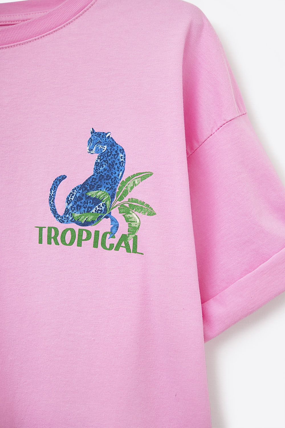 Camiseta rosa hecha en Italia con estampado gr&aacute;fico tropical