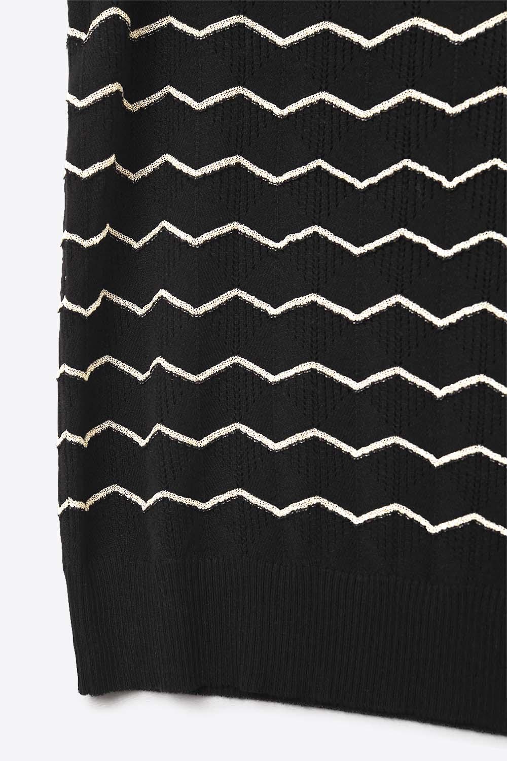 Jersey de punto negro con dibujo de zigzag dorado