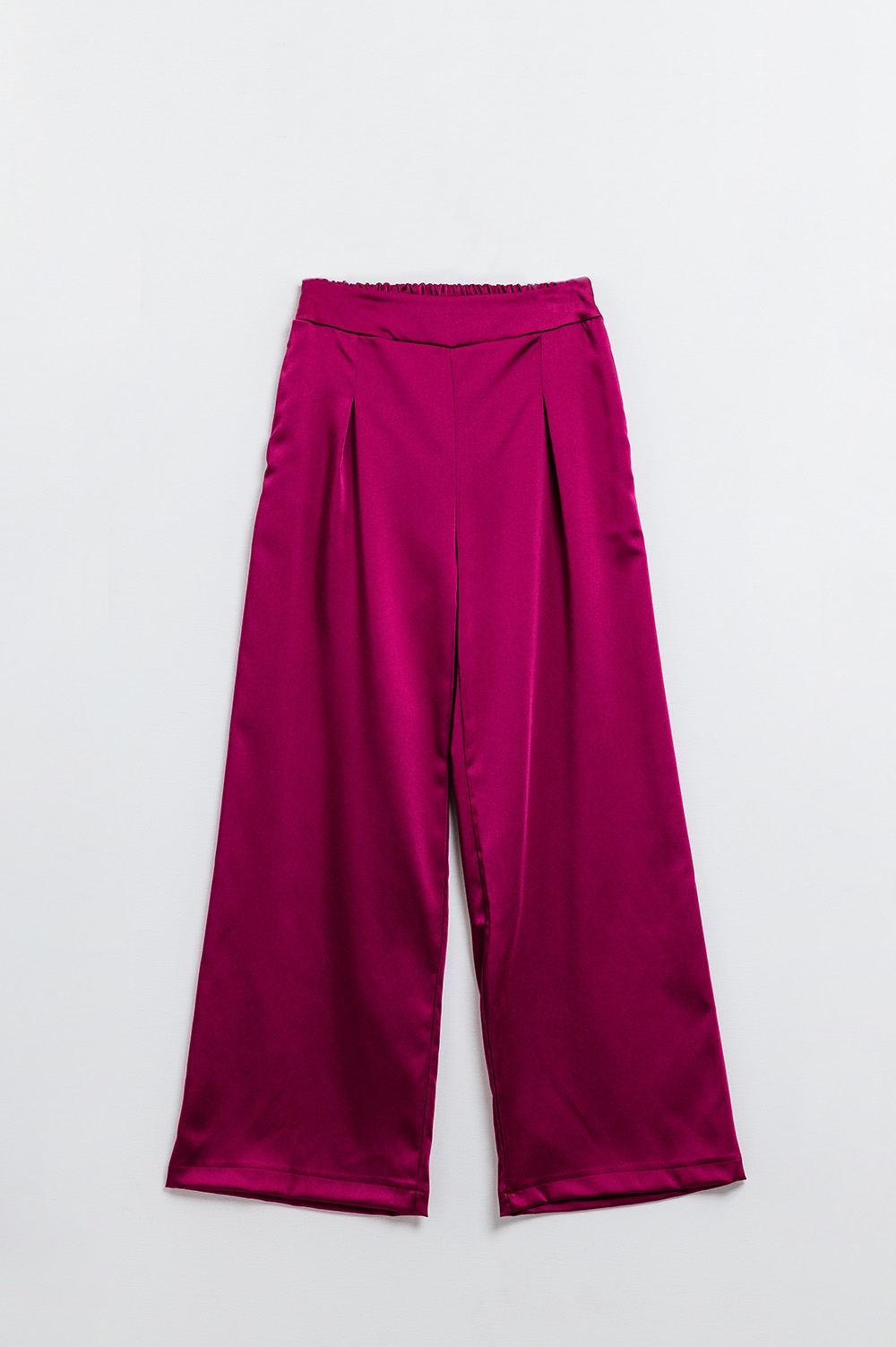 Pantal&oacute;n pitillo satinado de cintura alta en color frambuesa