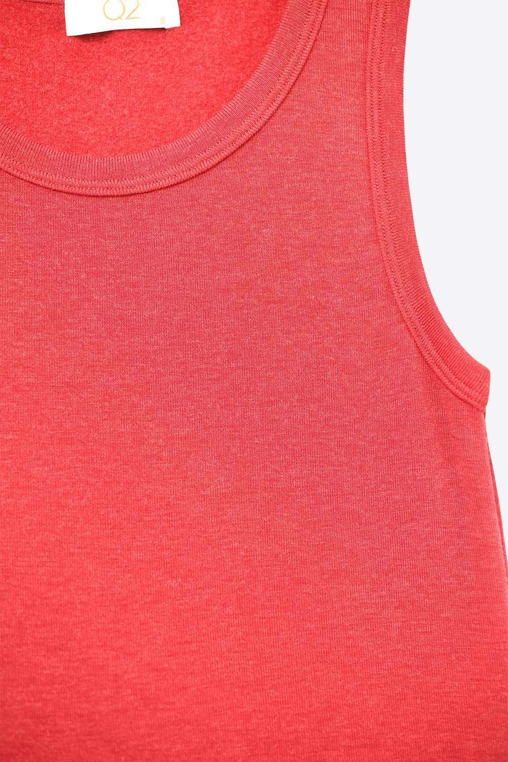 Camiseta básica de punto supersuave en rojo rubí Camiseta básica de punto supersuave en rojo rubí