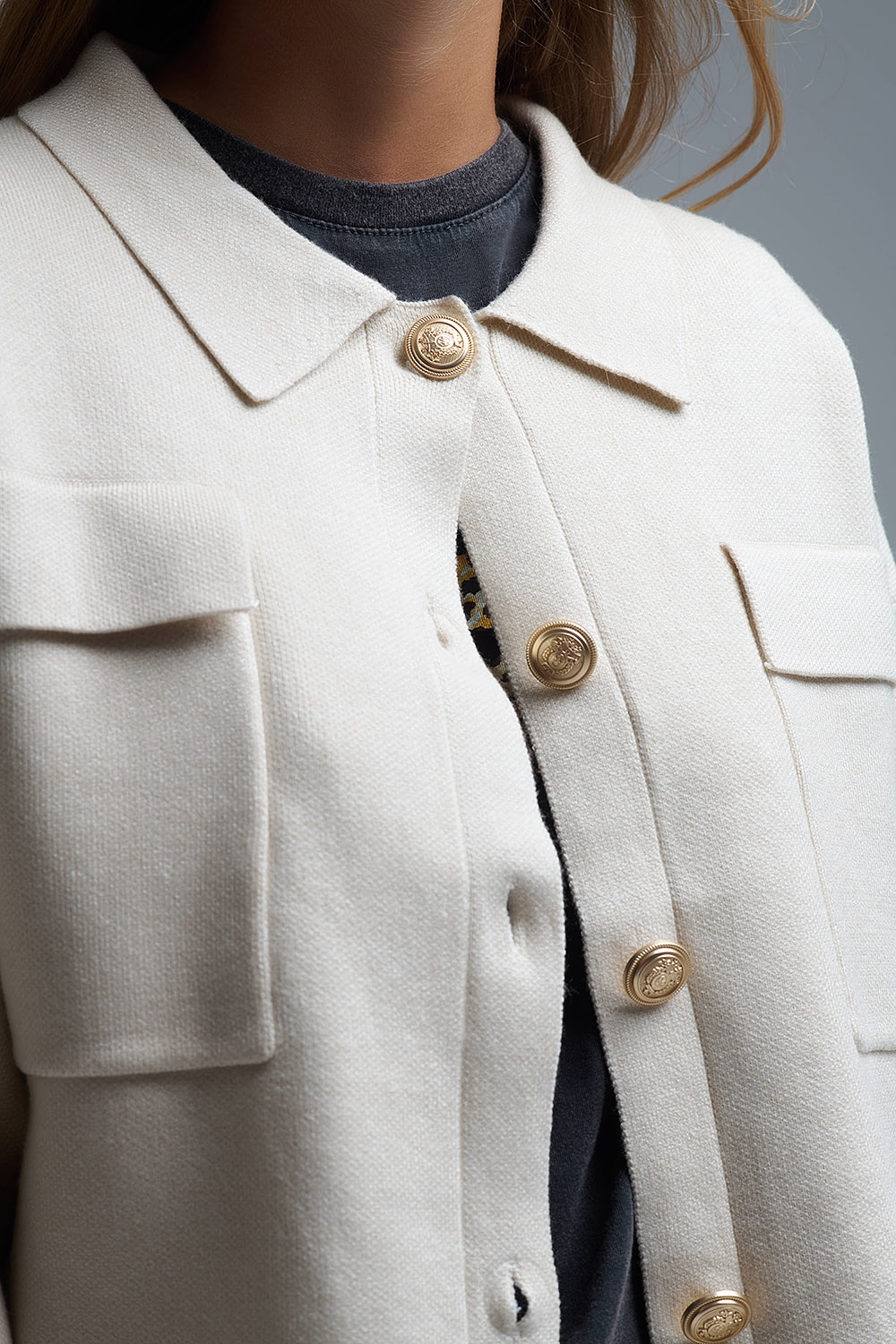 Chaqueta formal de punto relajada con bolsillos en el pecho en beige Chaqueta formal de punto relajada con bolsillos en el pecho en beige