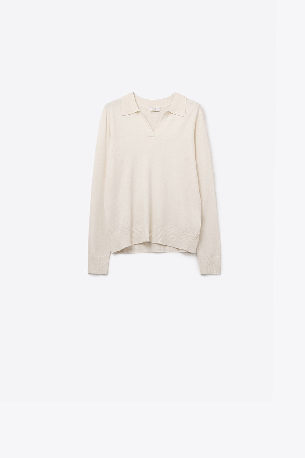 Cuello polo de punto con escote en V sin tapeta en blanco