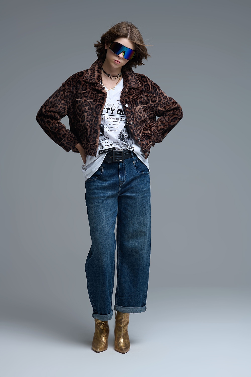 Chaqueta abotonada de felpa sint&eacute;tica con atrevido estampado de leopardo