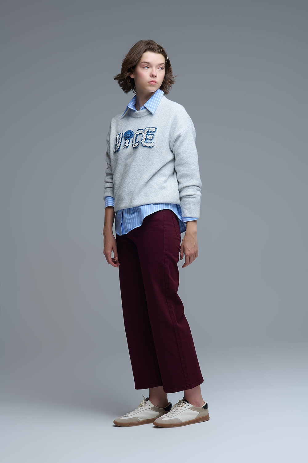 Vaqueros cropped wide leg en burdeos Vaqueros cropped wide leg en burdeos