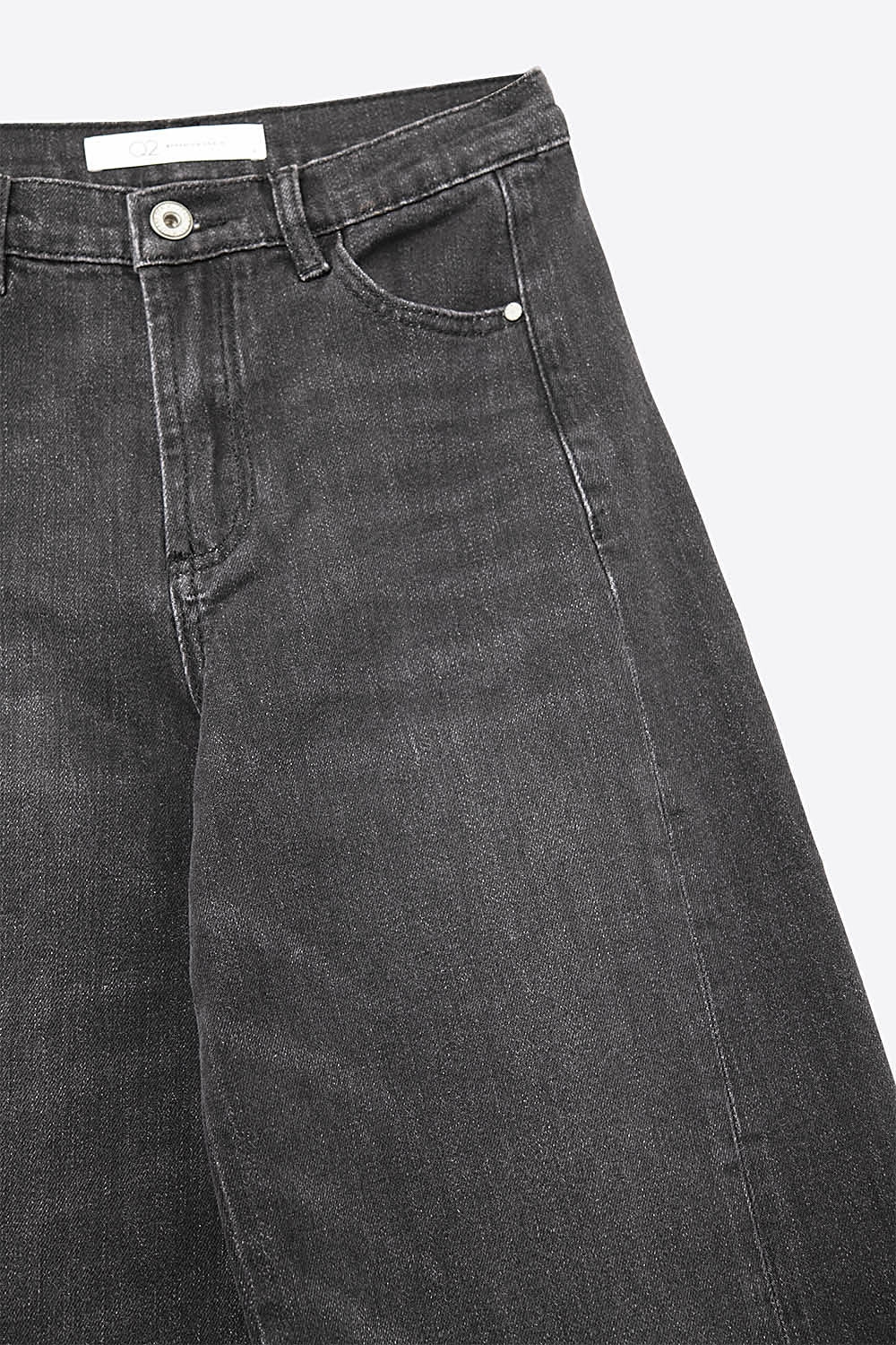 Jeans negros descoloridos de pierna extra ancha en denim lavado vintage