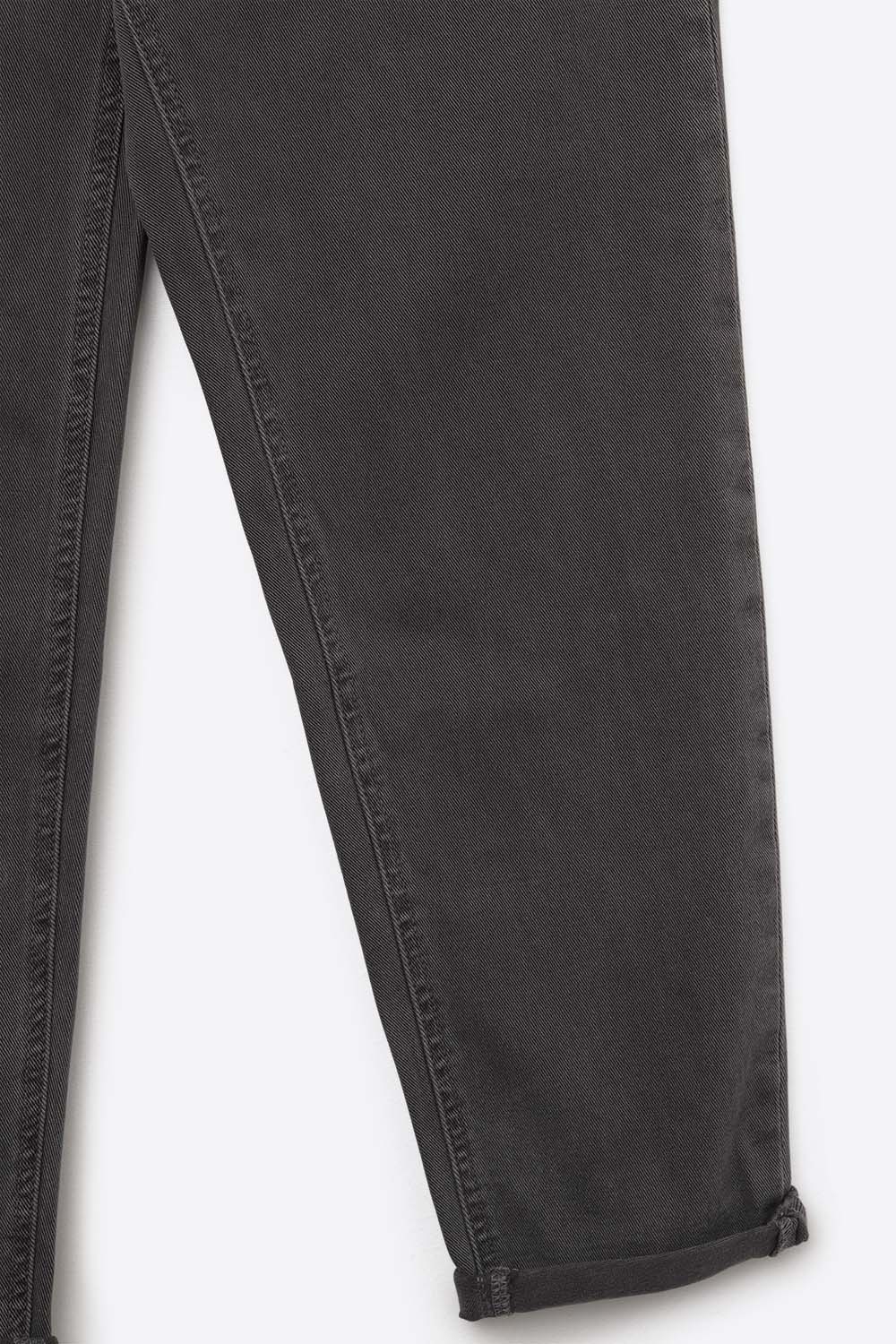 Vaqueros slouchy de algodón de talle medio en gris oscuro Vaqueros slouchy de algodón de talle medio en gris oscuro