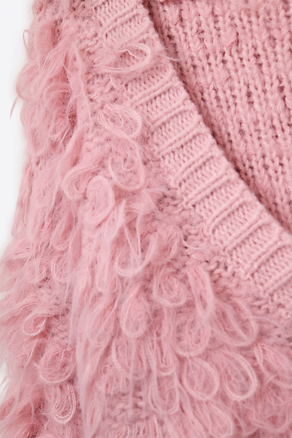 Chaqueta de punto mullida estilo shag en rosa Chaqueta de punto mullida estilo shag en rosa