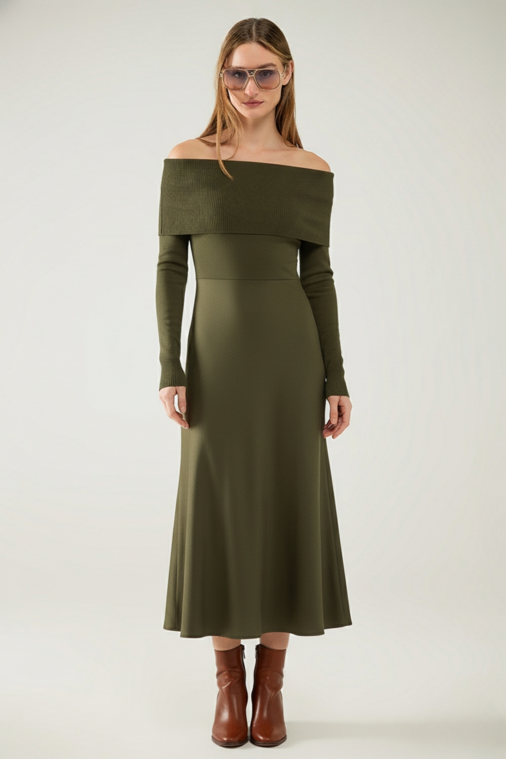 Maxi Vestido Bardot ancho de punto en color caqui