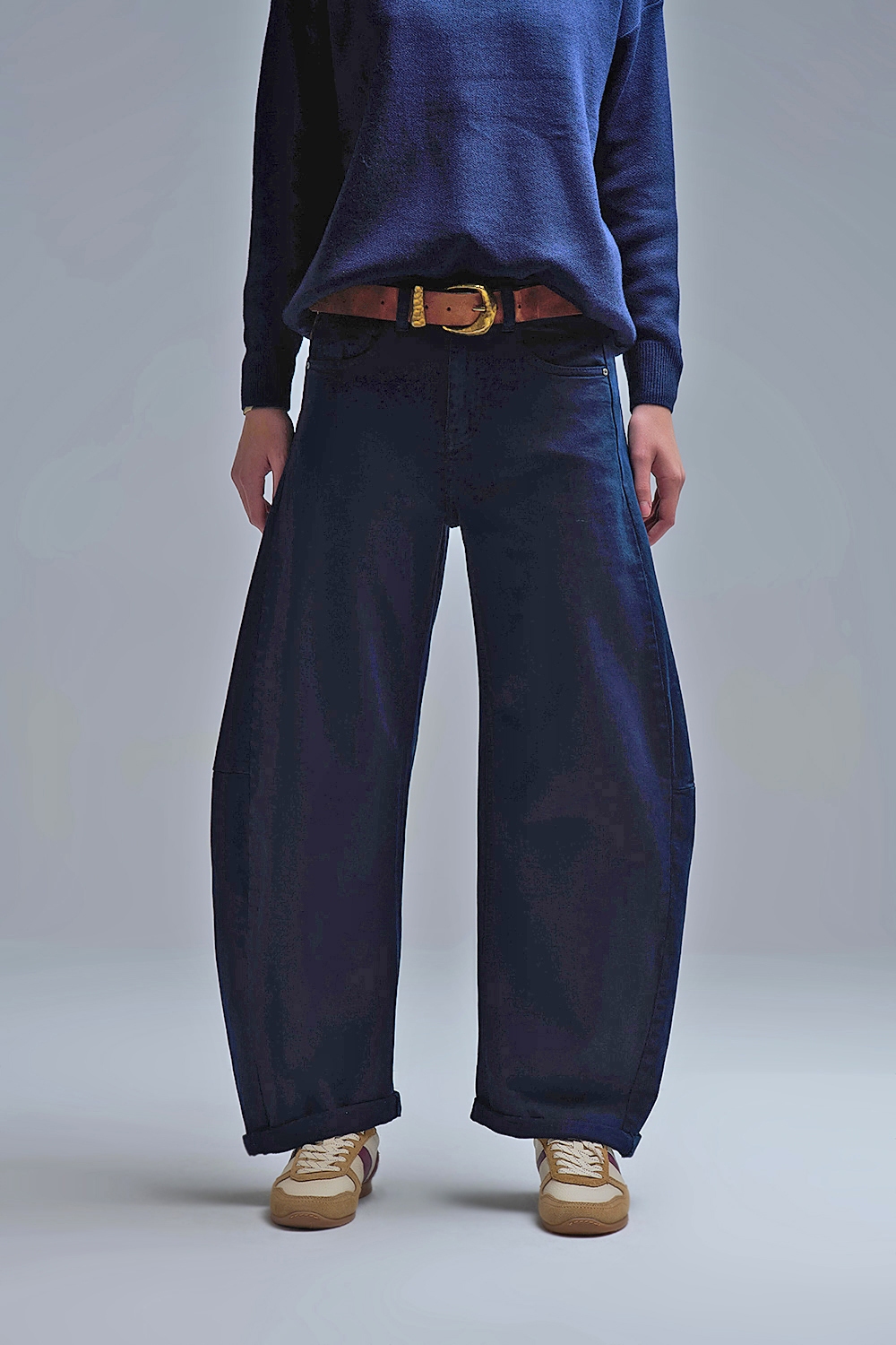 Pantalón vaquero Barrel Balloon con bolsillos en azul marino de moda Pantalón vaquero Barrel Balloon con bolsillos en azul marino de moda