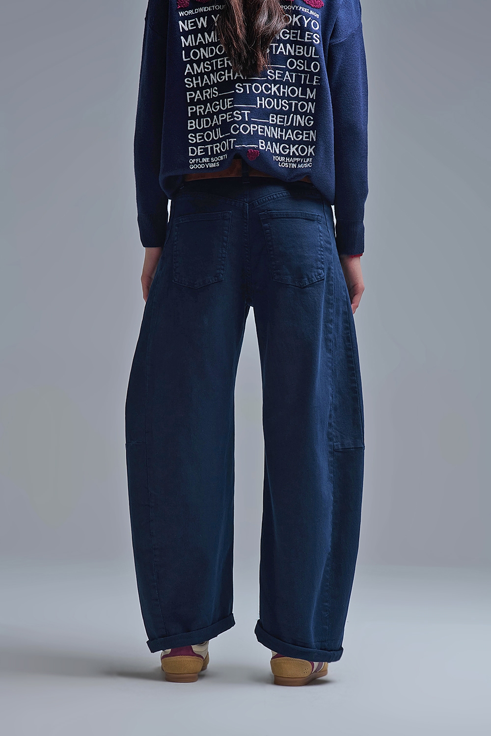 Pantalón vaquero Barrel Balloon con bolsillos en azul marino de moda Pantalón vaquero Barrel Balloon con bolsillos en azul marino de moda