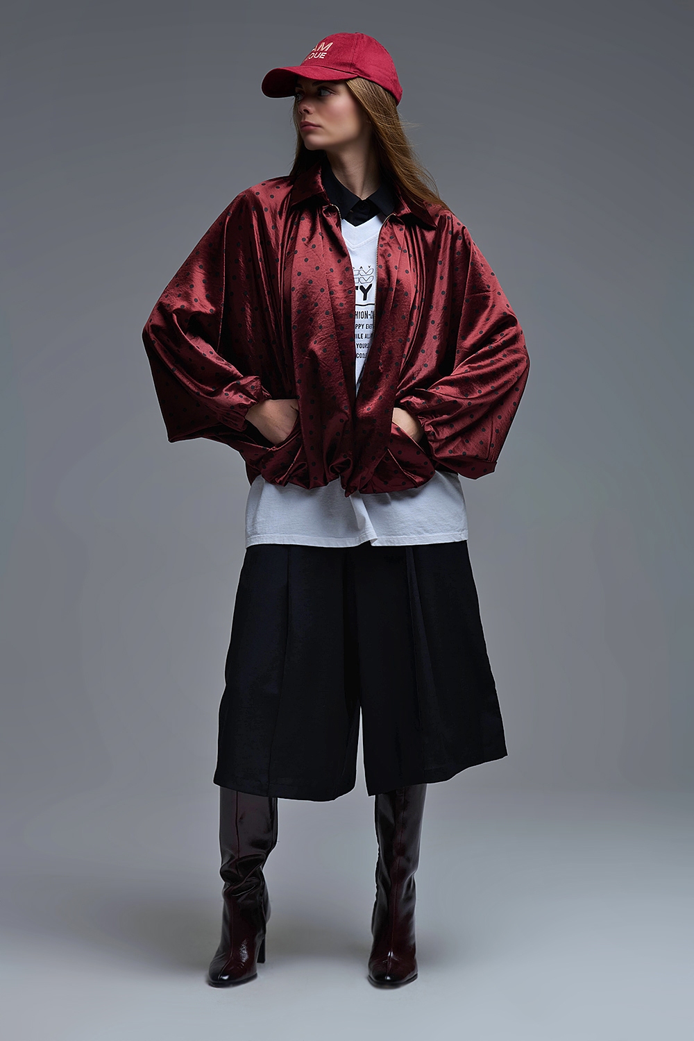Chaqueta bomber de satén con lunares en burdeos Chaqueta bomber de satén con lunares en burdeos