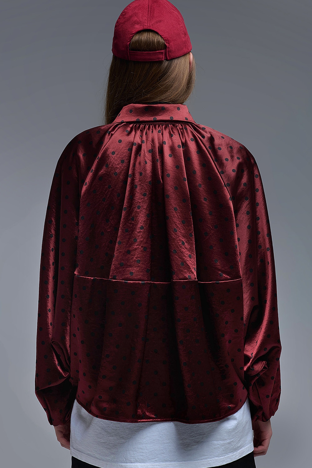 Chaqueta bomber de satén con lunares en burdeos Chaqueta bomber de satén con lunares en burdeos