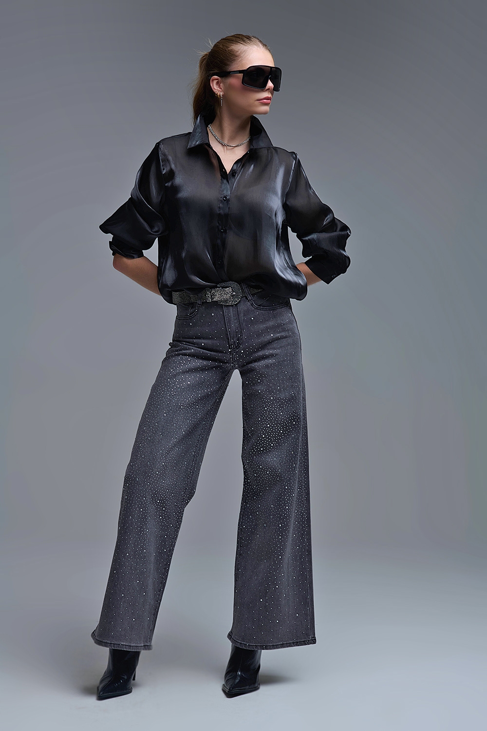 Vaqueros negros de pata ancha con strass Vaqueros negros de pata ancha con strass