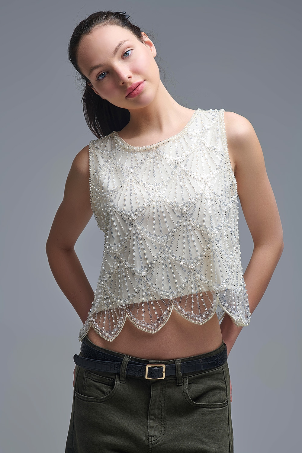 Top de lentejuelas en color crema Top de lentejuelas en color crema
