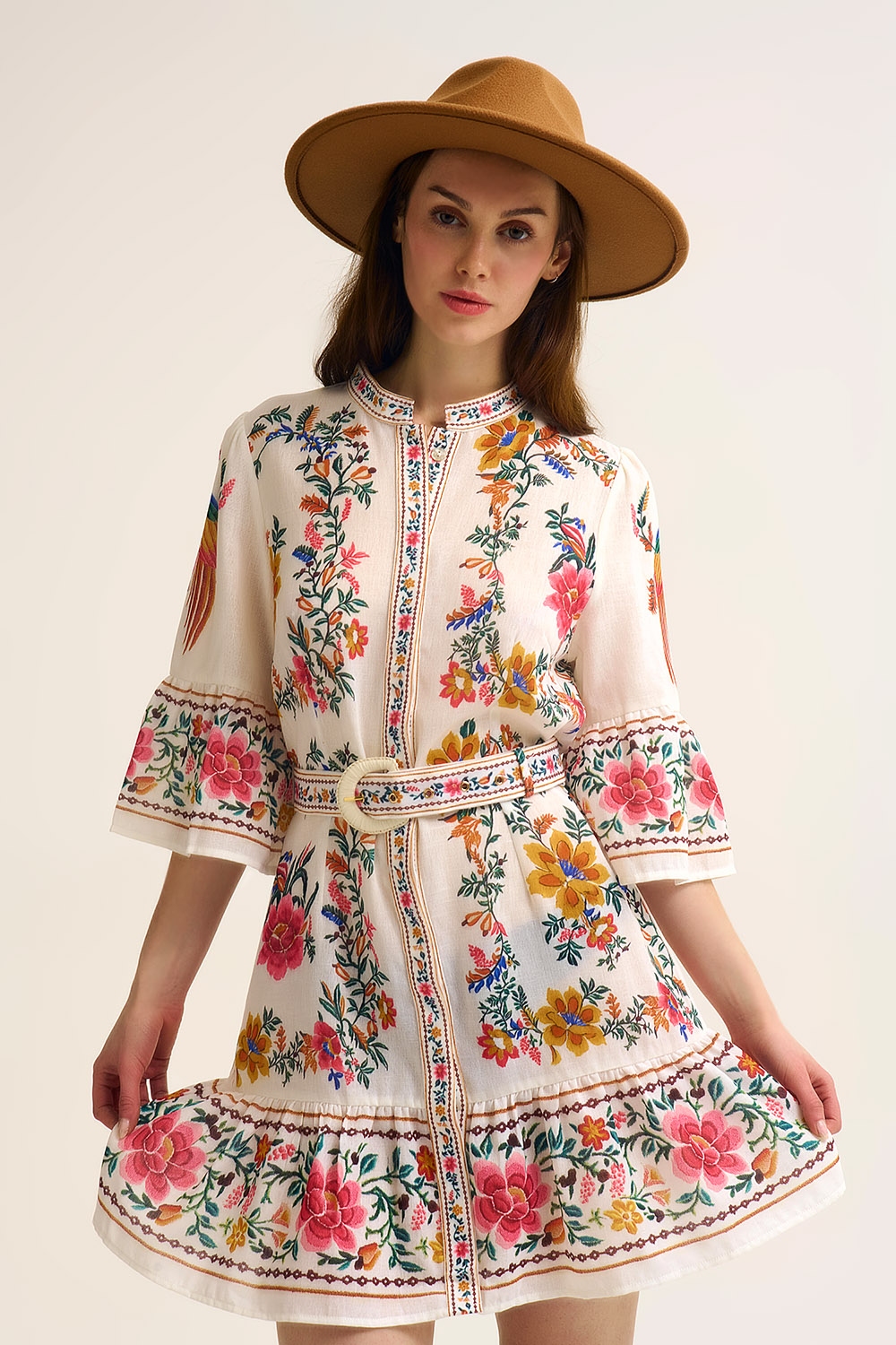 Vestido Mini Boho Floral Estampado En Blanco