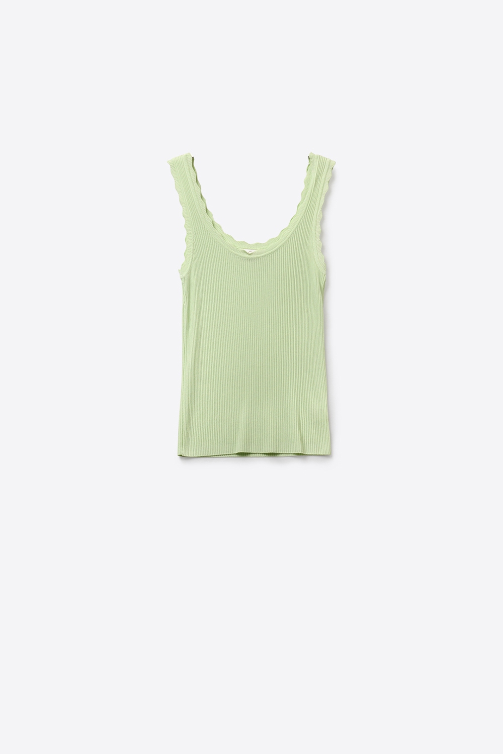 Camiseta de punto acanalado verde claro con bordes festoneados
