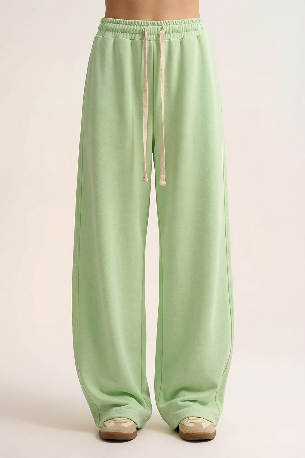 Pantal&oacute;n Jogger de punto supersuave en verde con cintura con cord&oacute;n