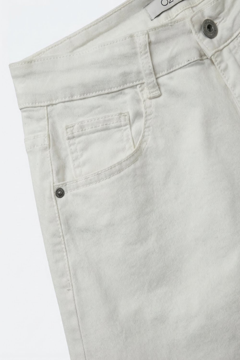 Pantalones cortos de mezclilla bermuda blancos de pierna ancha hasta la rodilla Pantalones cortos de mezclilla bermuda blancos de pierna ancha hasta la rodilla