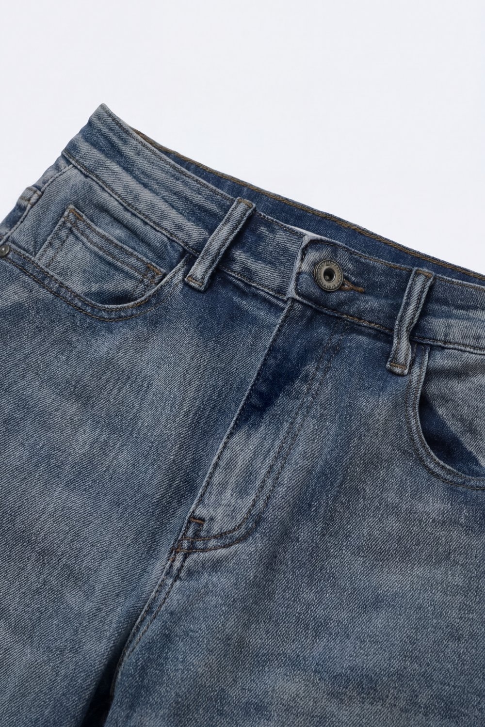 Jeans Mom-fit el&aacute;sticos con lavado vintage