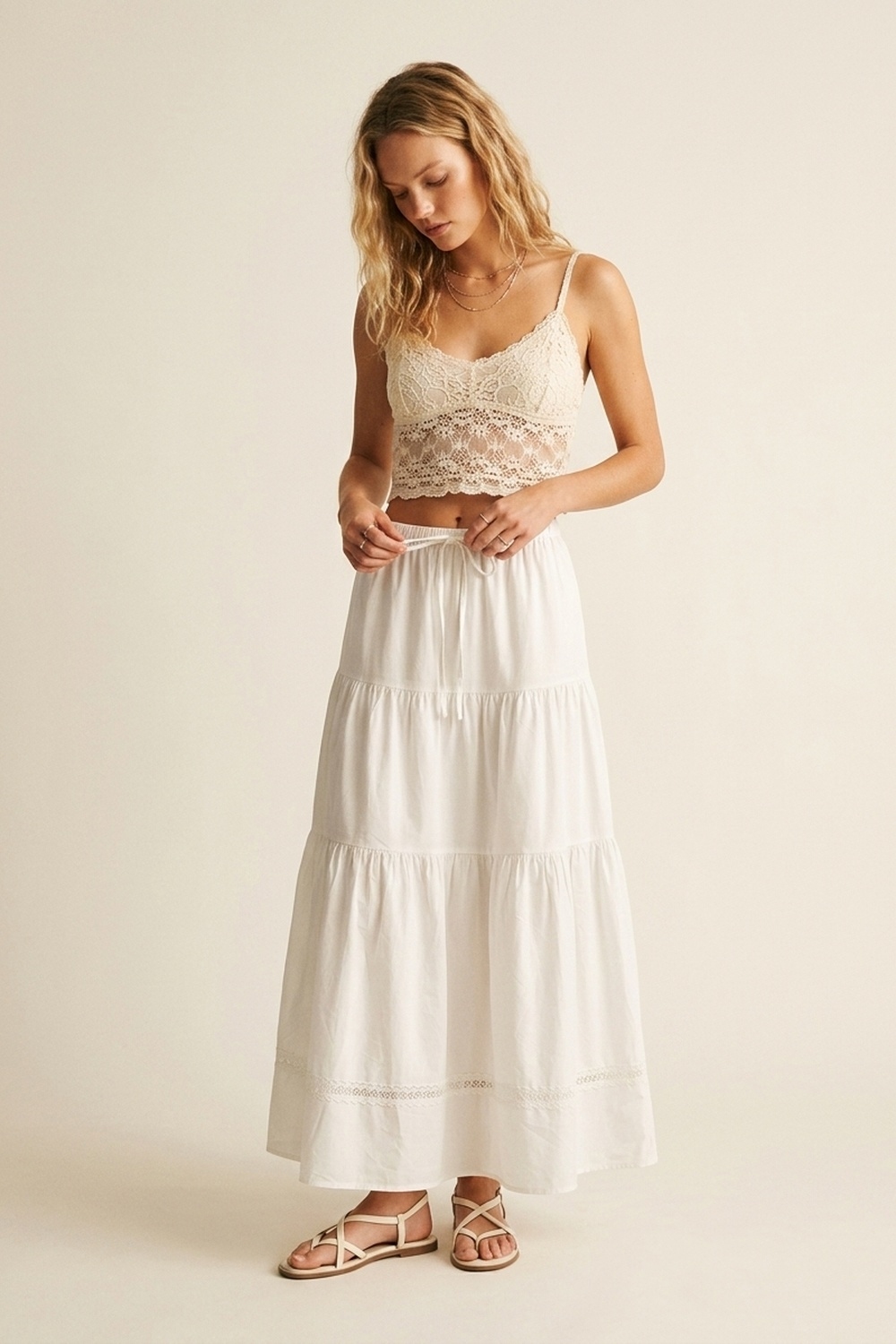 Falda Maxi de Popelina Blanca con Detalle de Encaje