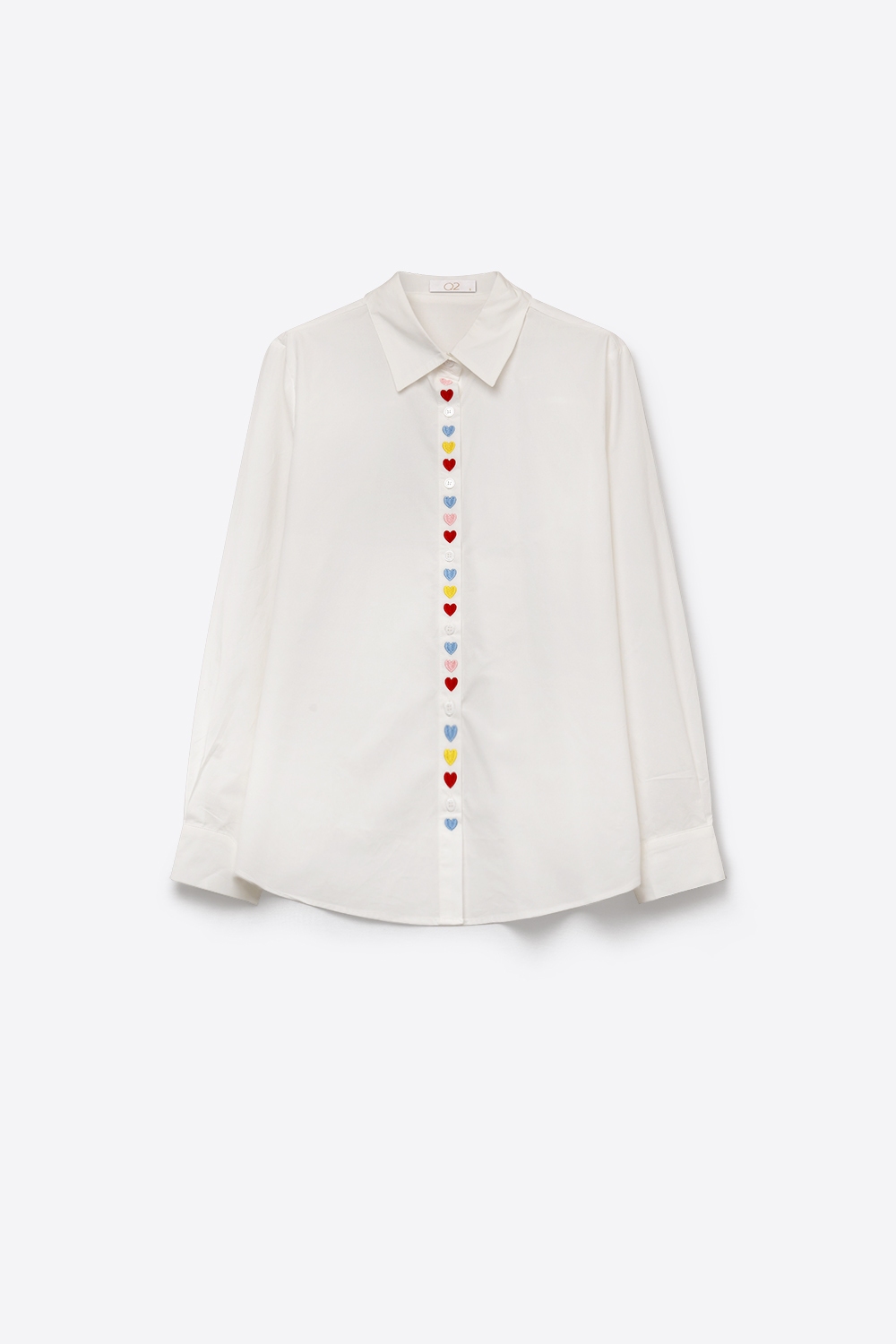 Camisa Blanca con Botones al Frente y Bordado de Corazones