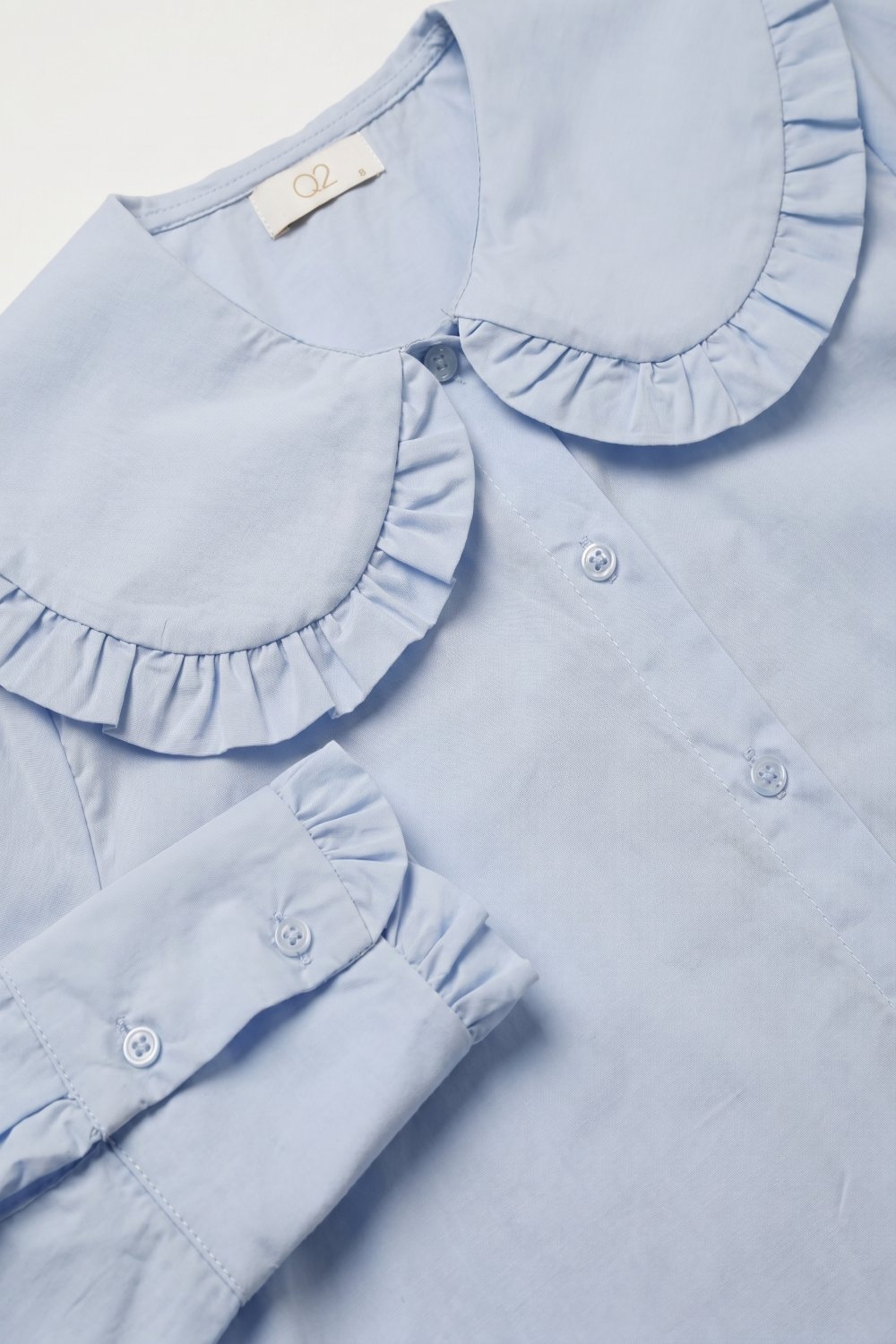 Camisa de Popelina Azul Claro con Cuello con Volantes de Manga Larga y Corte Regular