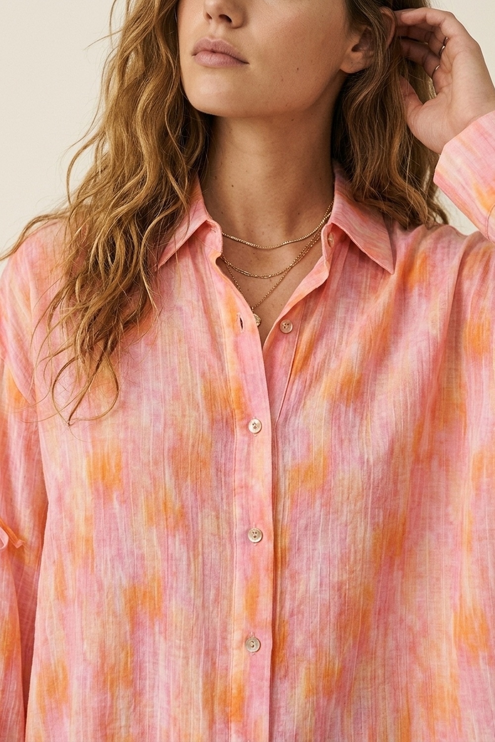 Camisa de Botones Rosa Sobredimensionada con Mangas de Lazo
