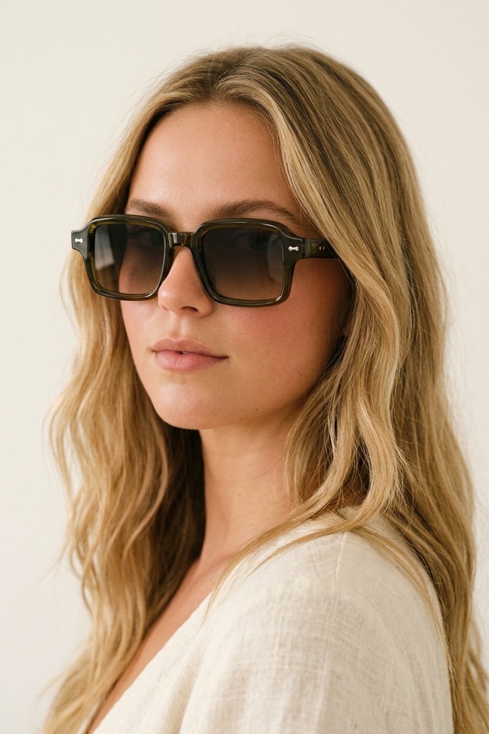 Gafas de Sol Urbanas Cuadradas con Gradiente Oliva Gafas de Sol Urbanas Cuadradas con Gradiente Oliva