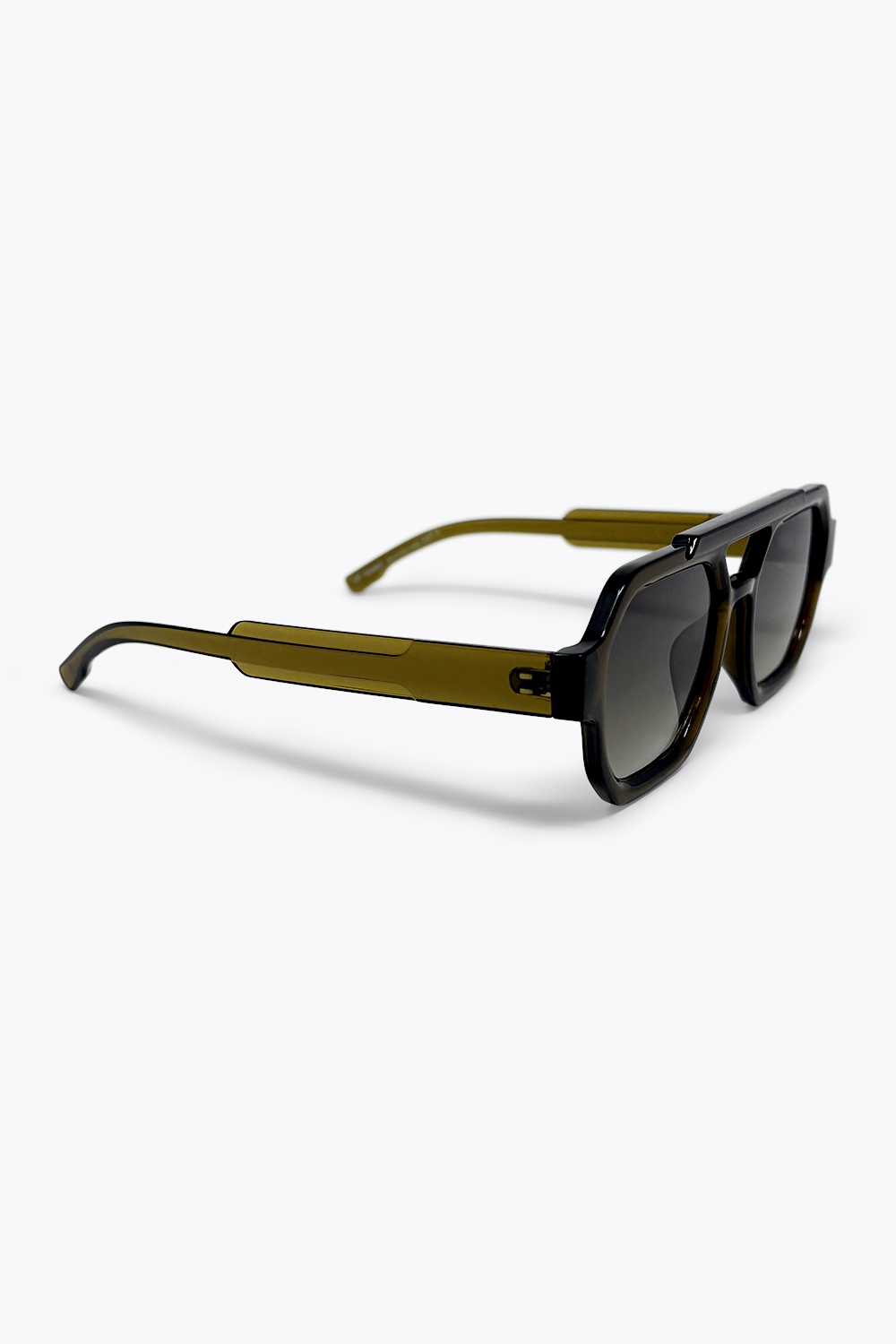 Gafas de sol con montura geom&eacute;trica gruesa y lentes en degradado oliva