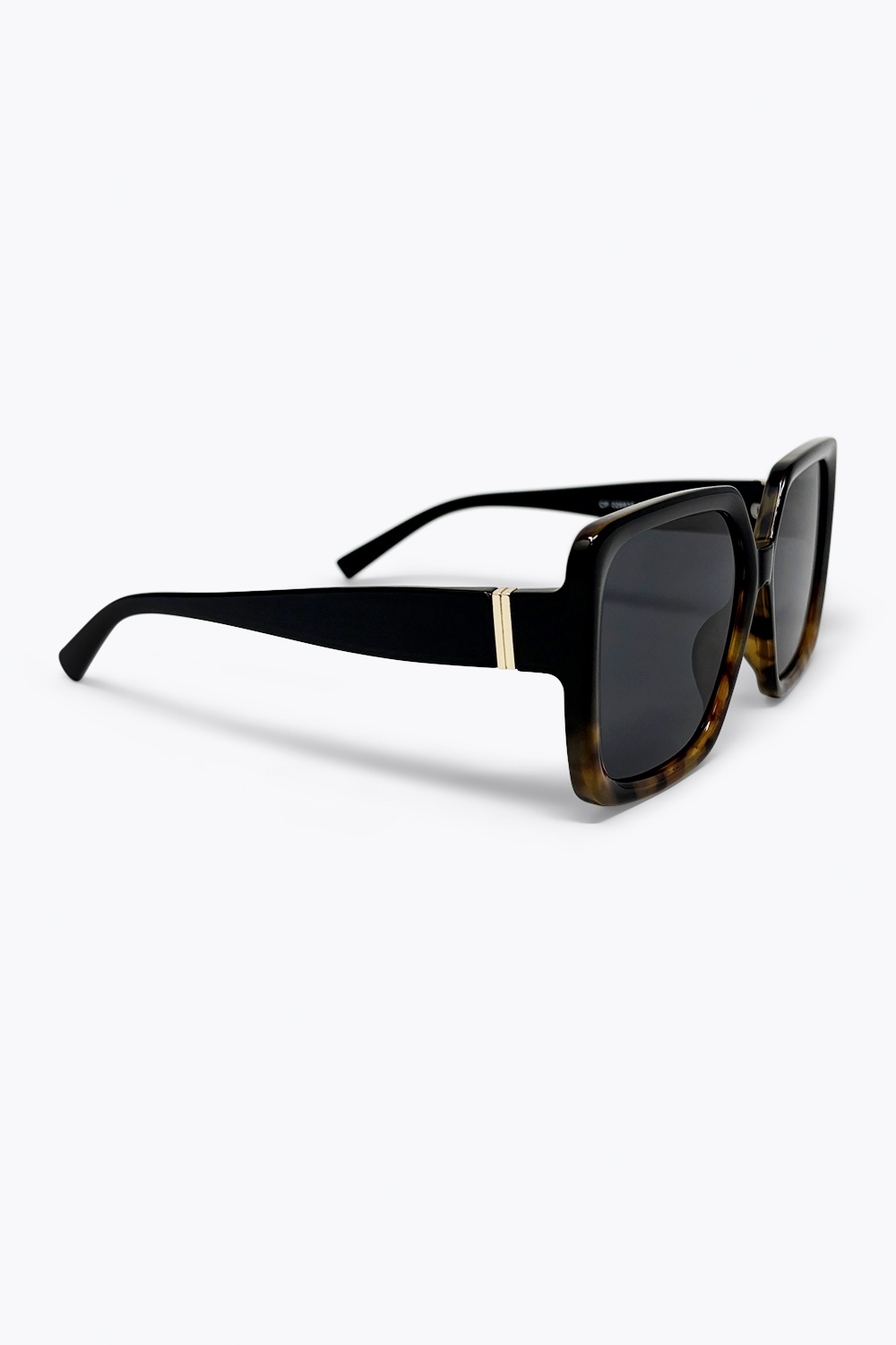Gafas de sol marr&oacute;n carey de montura cuadrada oversize con lentes degradadas negras