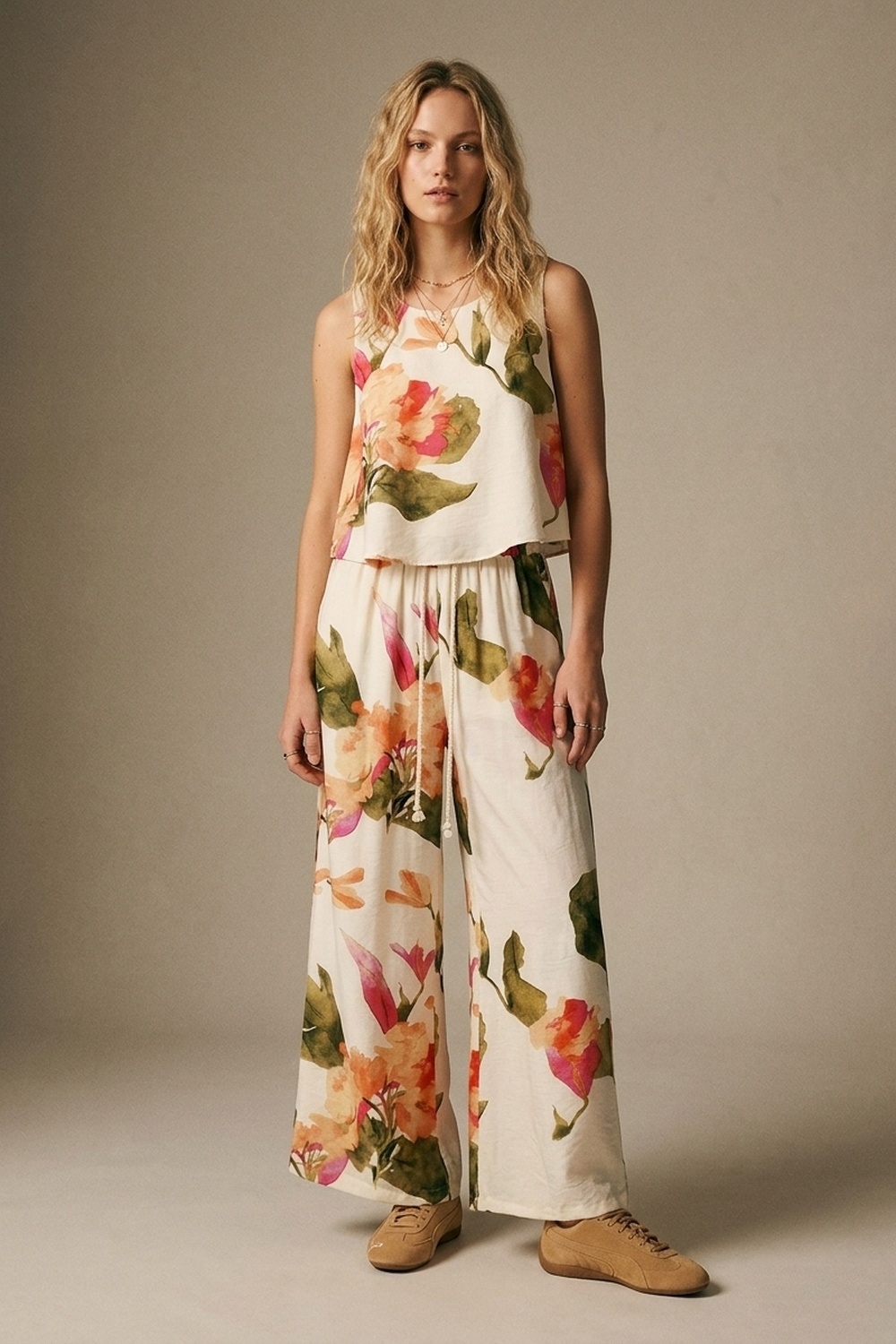 Pantalones anchos de estampado floral crema con cintura elástica Pantalones anchos de estampado floral crema con cintura elástica