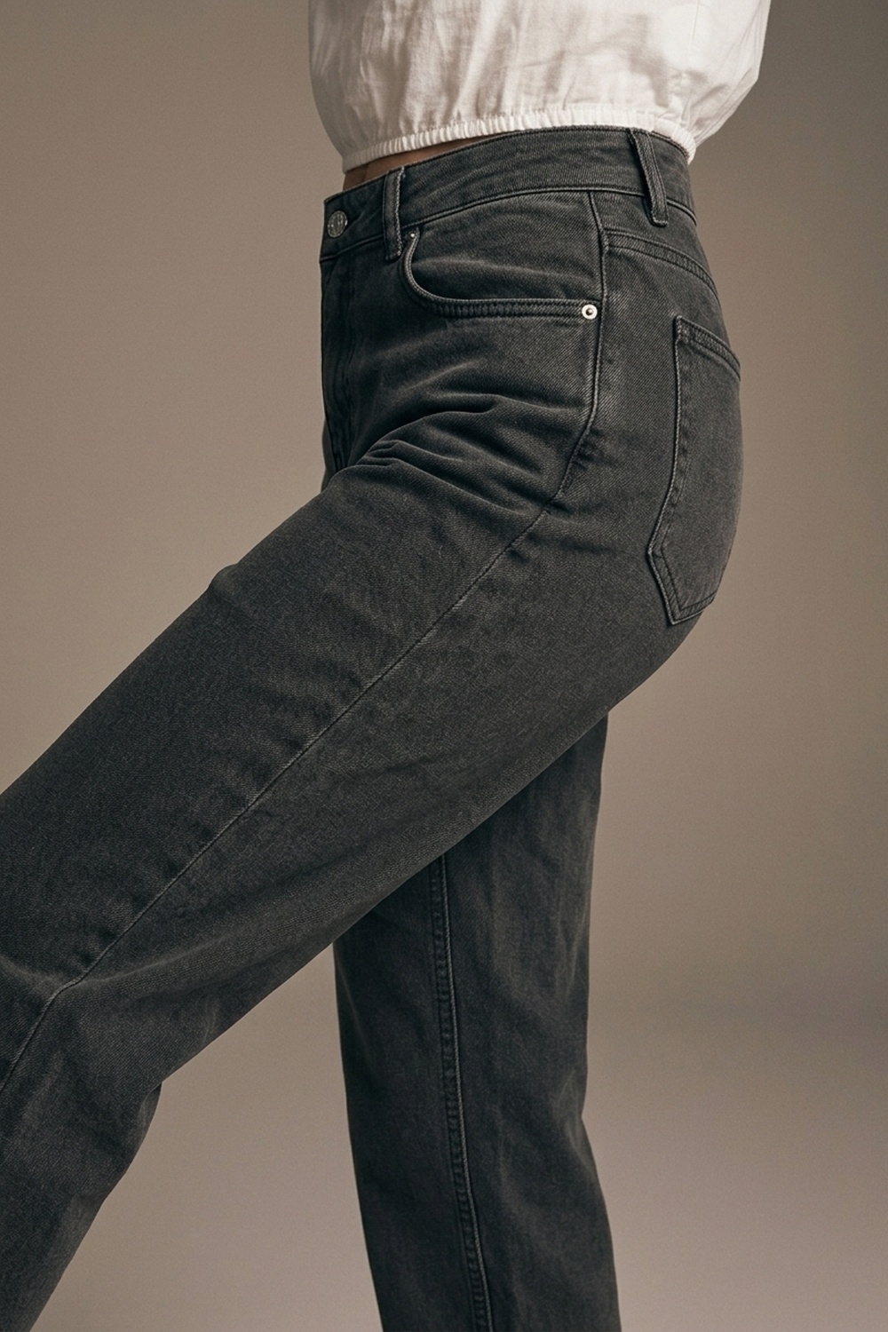 Pantalones de pierna de barril de talle alto en gris lavado