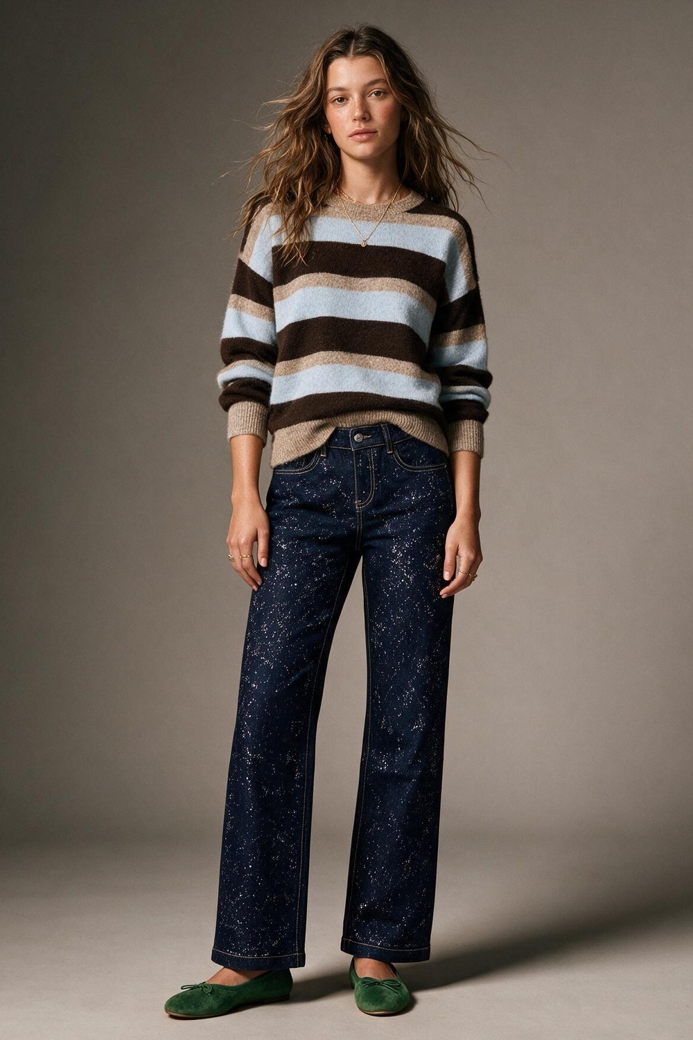 Jeans Azul Oscuro de Pierna Ancha con brillo en el frente