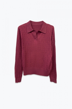 Suéter de punto de mezcla de lana Merino burdeos con cuello de polo y dobladillo acanalado