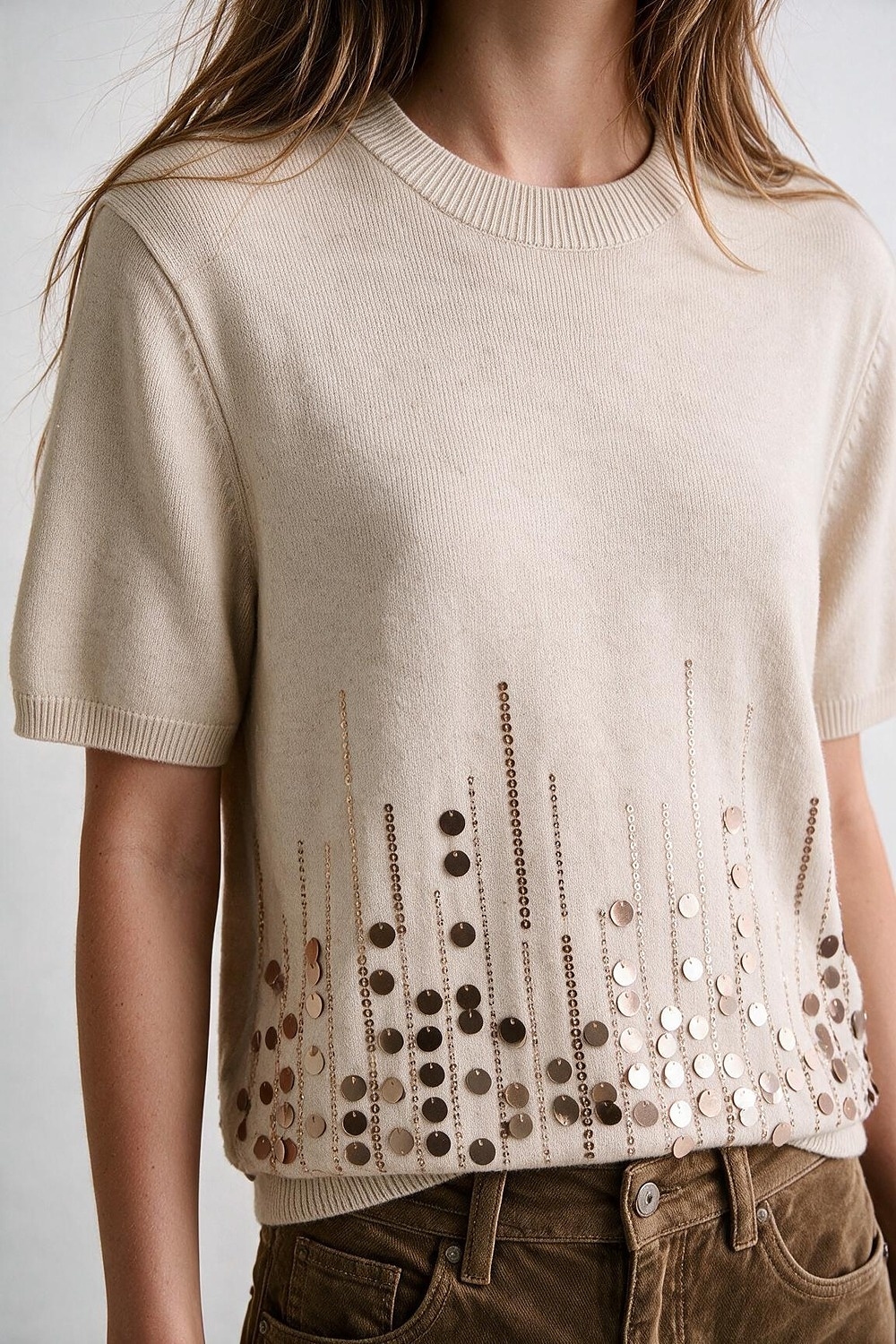 Beige Knit Short Sleeve Top with Embellished Hem Beige Knit Short Sleeve Top with Embellished Hem