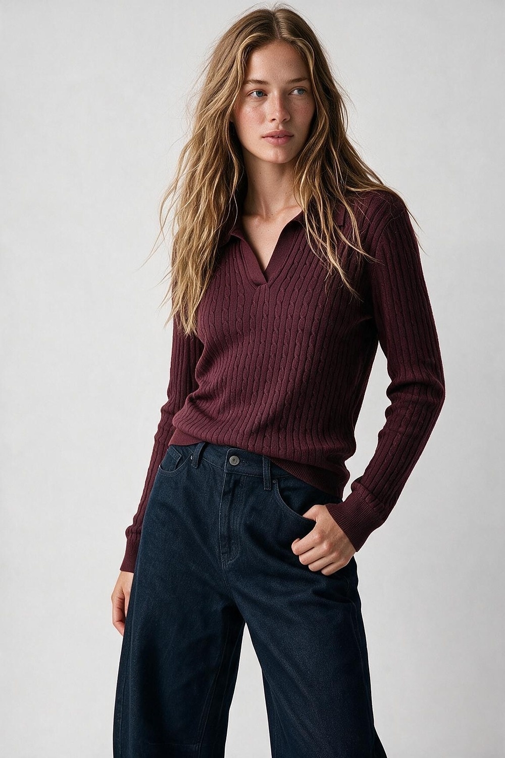 Su&eacute;ter de Punto de Lana Merino P&uacute;rpura con Cuello Polo y Escote en V