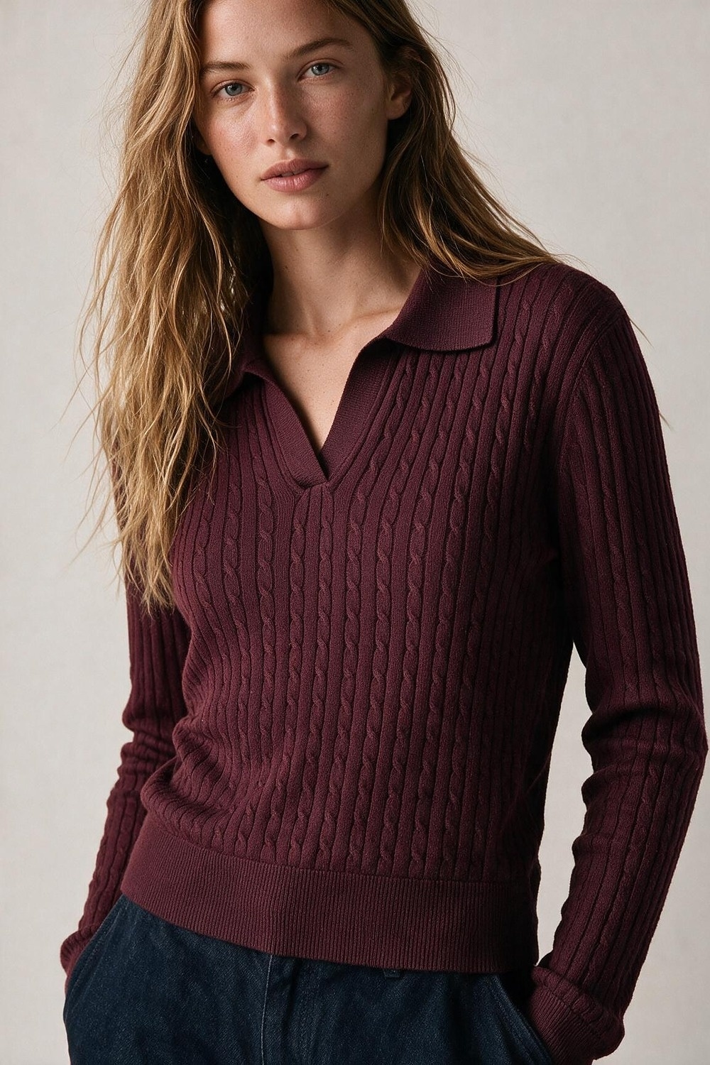 Su&eacute;ter de Punto de Lana Merino P&uacute;rpura con Cuello Polo y Escote en V