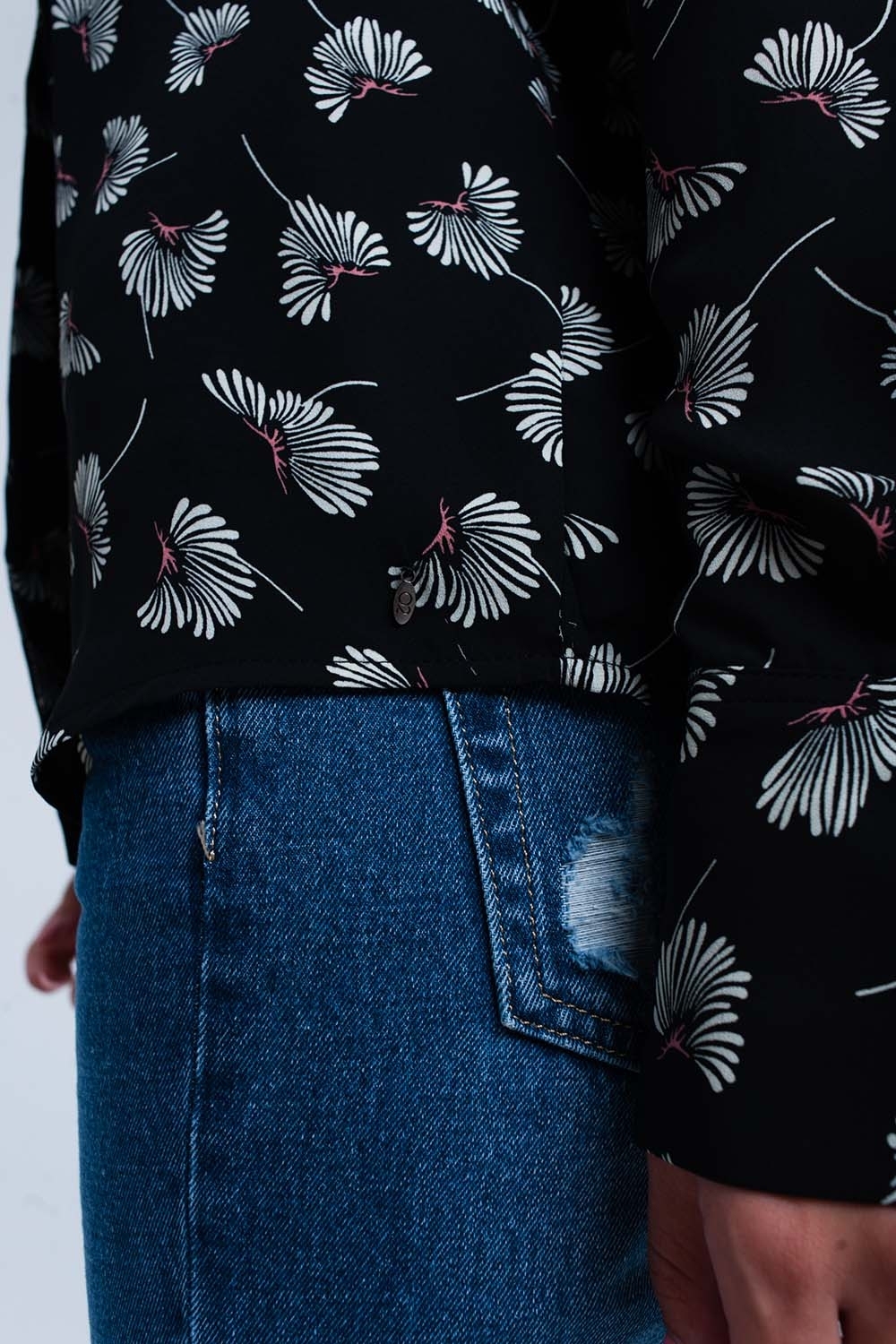 Camisa estampado floral negra