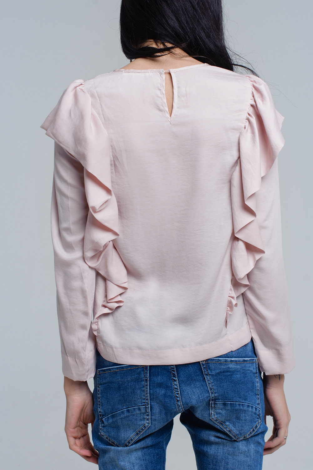 Top con detalle de volantes en rosa palo Top con detalle de volantes en rosa palo