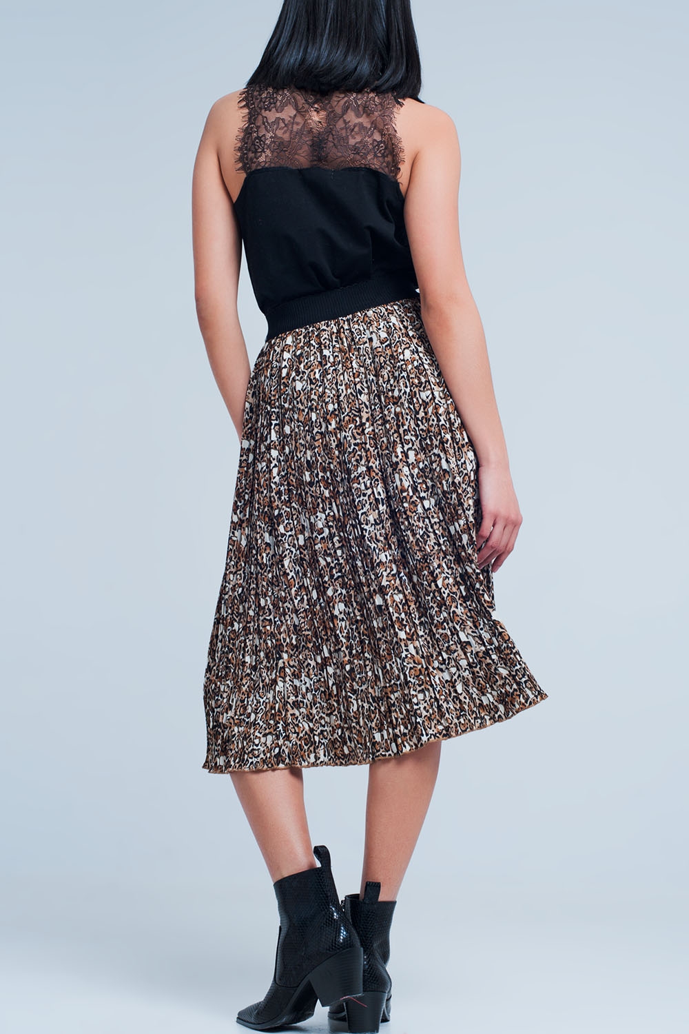 Falda midi plisada con diseño de leopardo Falda midi plisada con diseño de leopardo