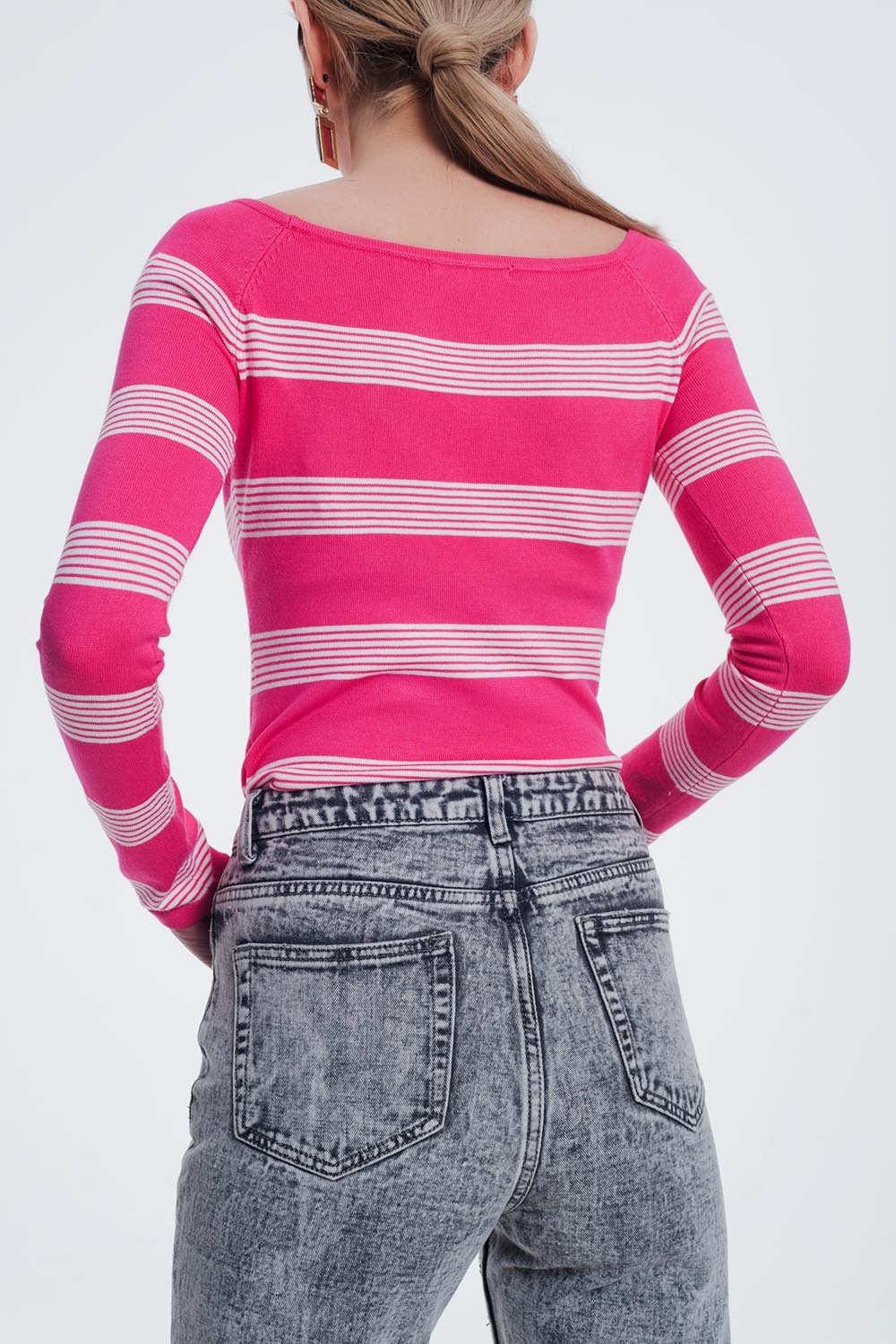 Jersey con cuello barco a rayas en color fucsia Jersey con cuello barco a rayas en color fucsia